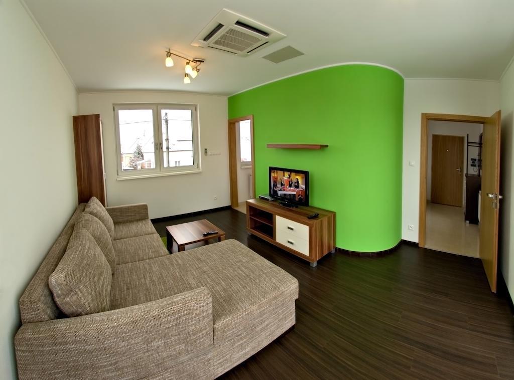 Fine Restaurant & Apartments Malacky Bilik gambar