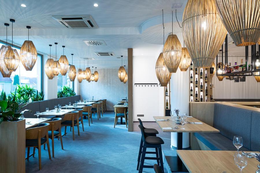 Fine Restaurant & Apartments Malacky Luaran gambar